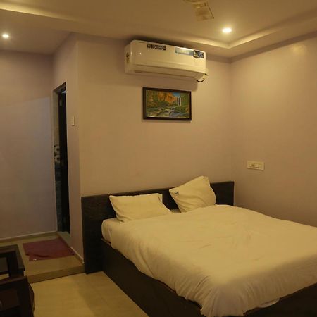 Sk Guest House فيساخاباتنام المظهر الخارجي الصورة