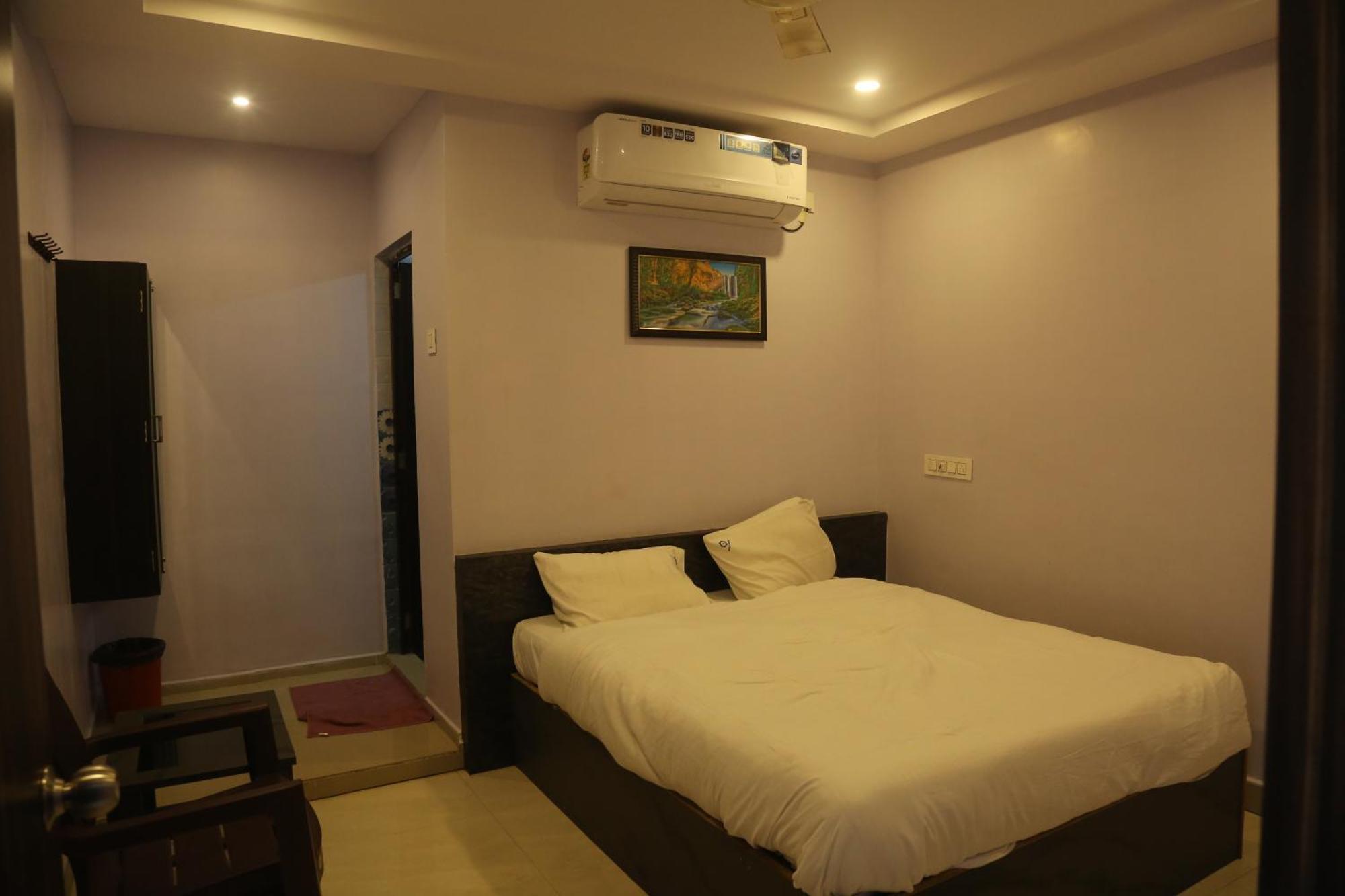 Sk Guest House فيساخاباتنام المظهر الخارجي الصورة