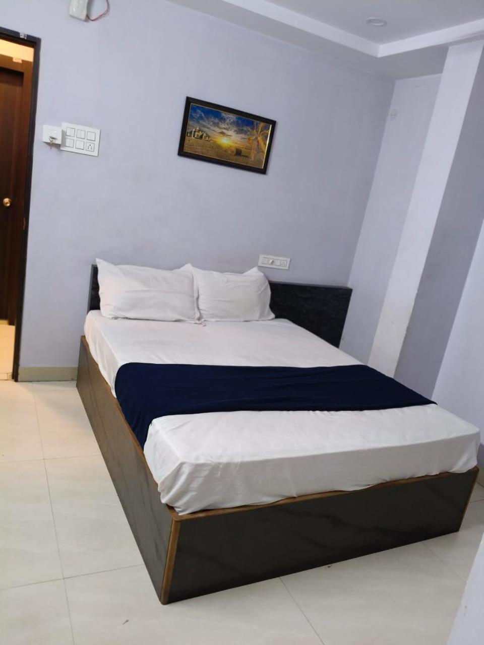Sk Guest House فيساخاباتنام المظهر الخارجي الصورة
